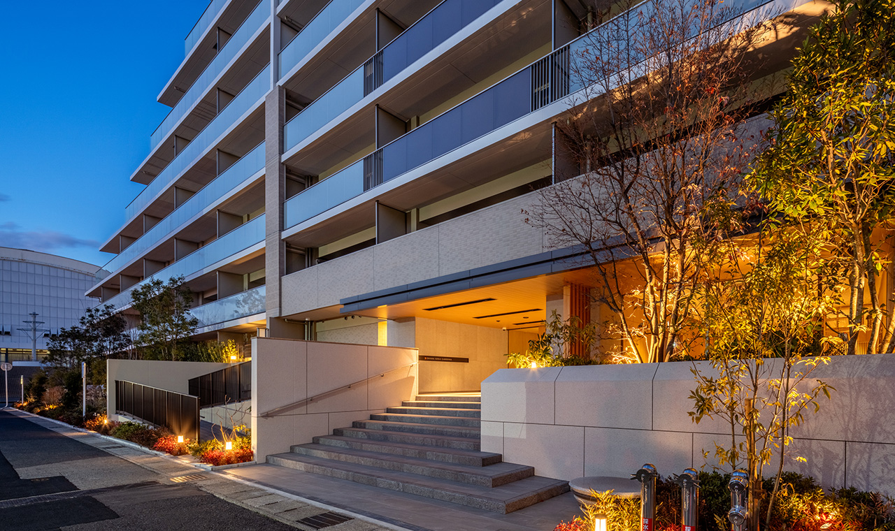 メインエントランス（夜）