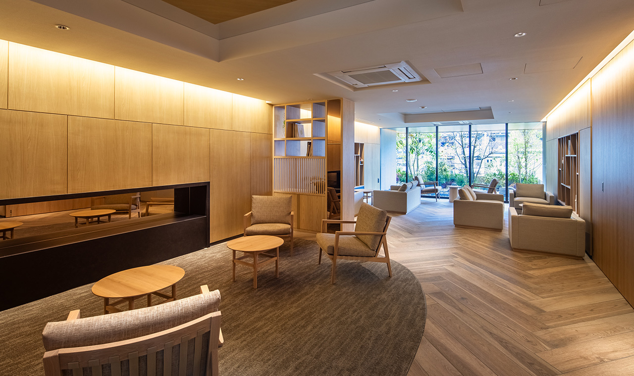 コンフォートラウンジ