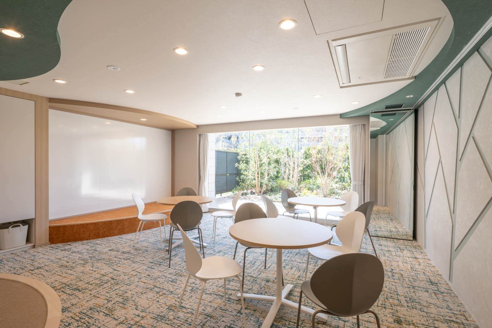 マルチラウンジ（集会室）