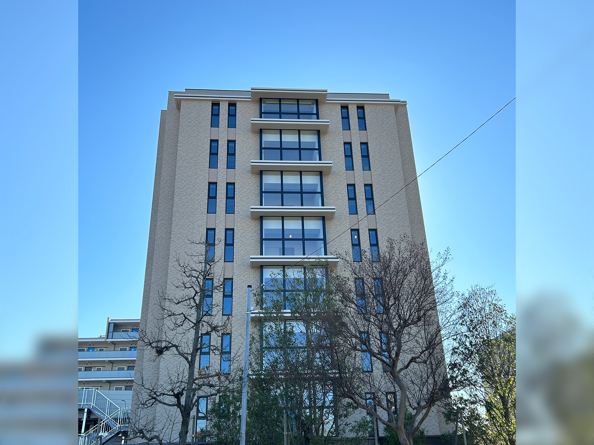 建物外観(2025年12月撮影)